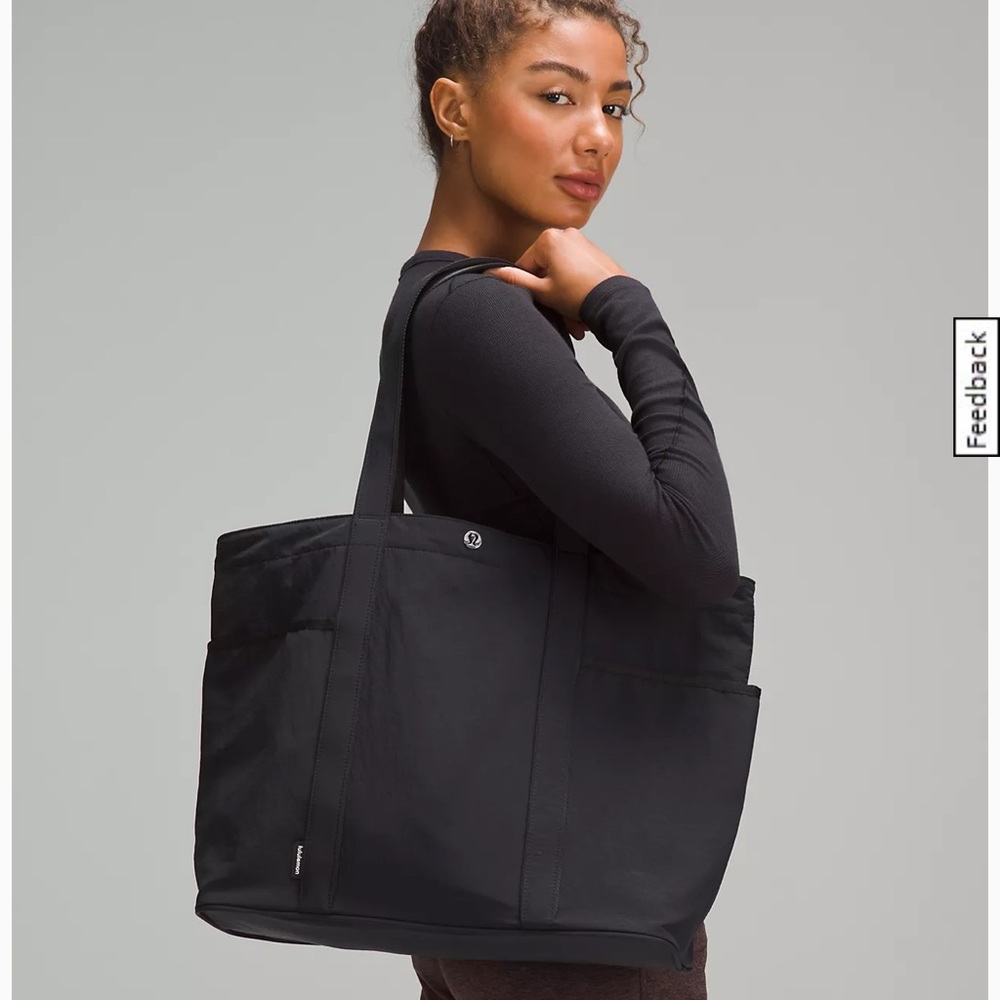 LULULEMON DAILY MULTI POCKET TOTE BAG 20L